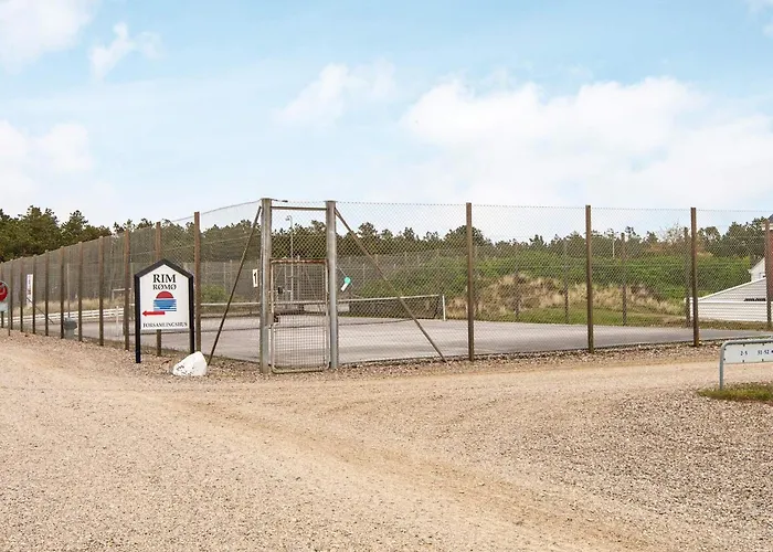 5 Person In Romo-by Traum * Sønderby